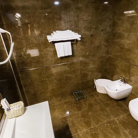 Boutique Spa Casino Hotel Lybid Plaza-2